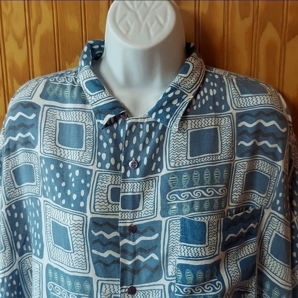 Weekends Only Hawaiian button down - Picture 1 of 4